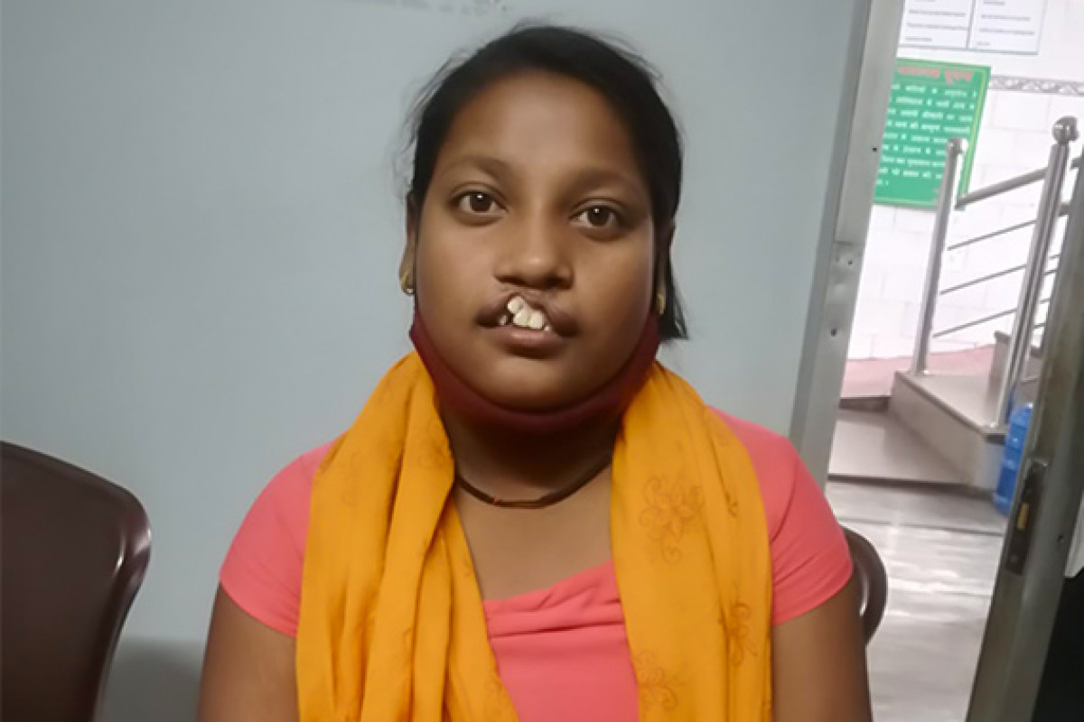Help a mother in distress to raise funds for her 12-year-old daughter's surgery