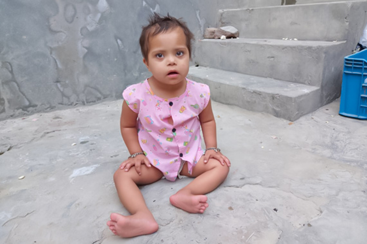 Diabetes, Thyroid & Heart Defect have caged a 2-year-old's Harleen’s life. Help her be free from this despair.