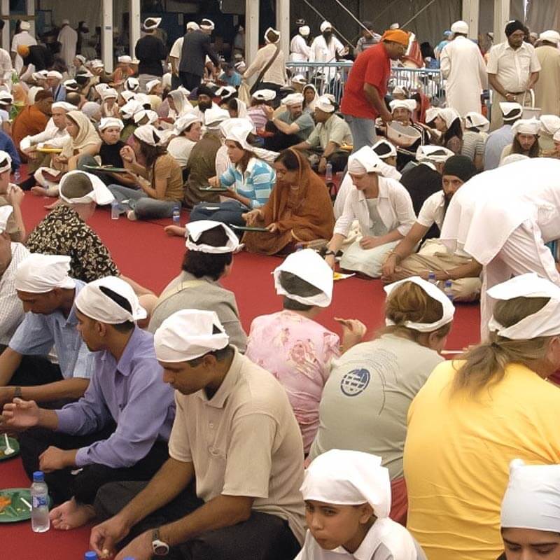  The Act of Langar in a Gurdwara Filaantro