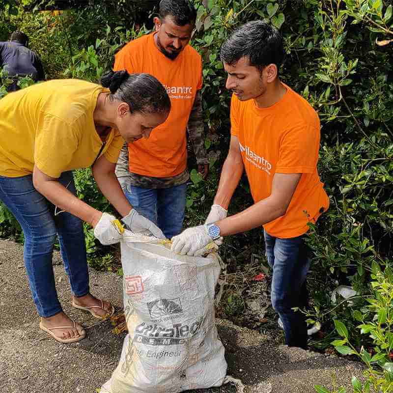 Beach clean up drive Filaantro